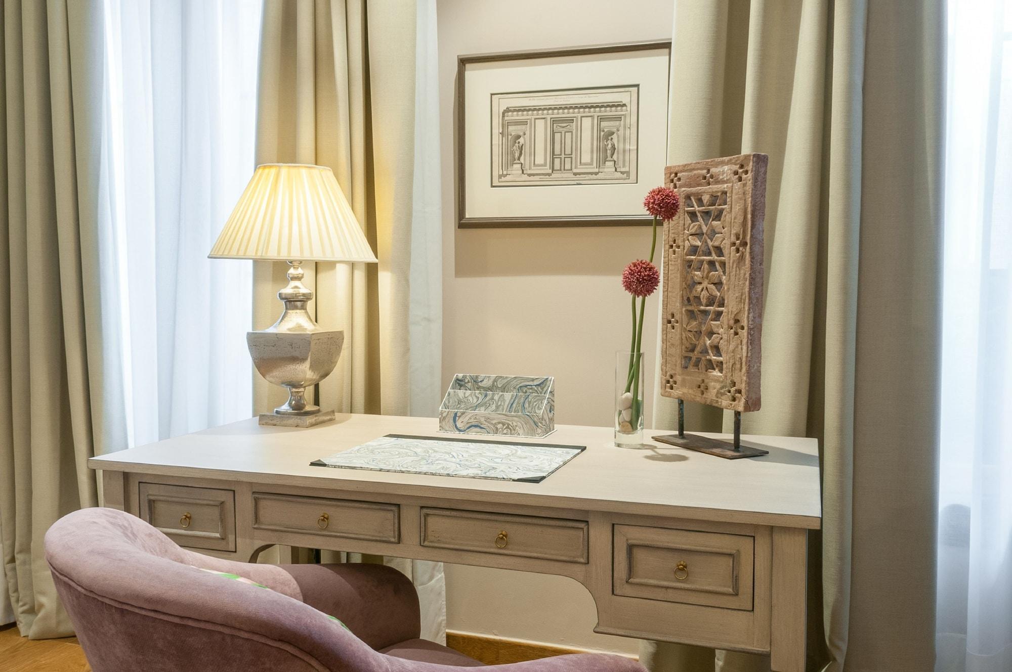 Suites Murillo Catedral Seville Ngoại thất bức ảnh