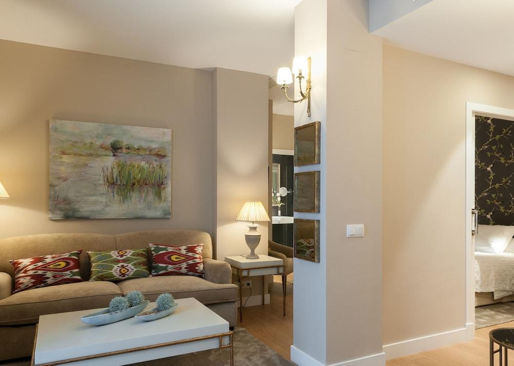 Suites Murillo Catedral Seville Ngoại thất bức ảnh